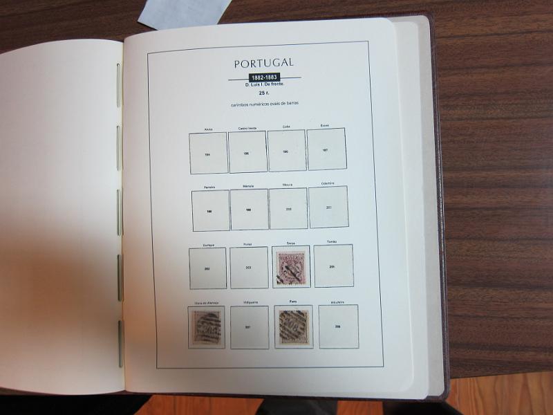 0015 (175).jpg -     Lote:    15      Marcofilia      Lotes Especiais       Descrição:      Portugal.   Colecção especializada de marcas numéricas das 1.ª e 2.ª reformas em selos de 25 reis, desde D. Maria II até D. Luís I, de frente. Lote a ver.        Lote       Valor Base:     &euro; 1.500,00     Valor Venda:     &euro; 3.000,00     